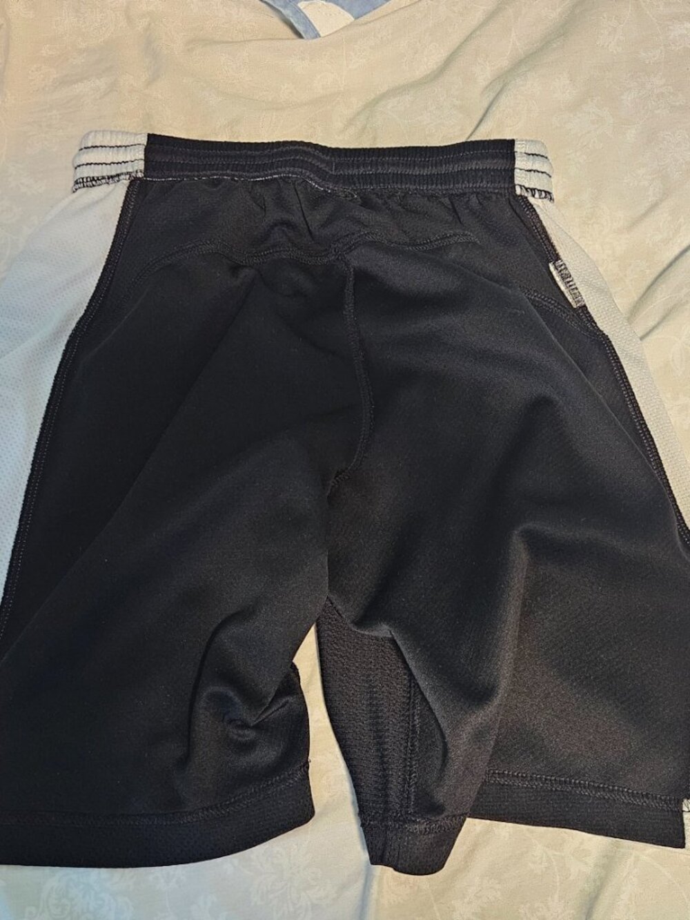 Jordan Youth Athletic Shorts - Black - Elastic Waist 24–26” - Side Pockets - Picture 5 of 5